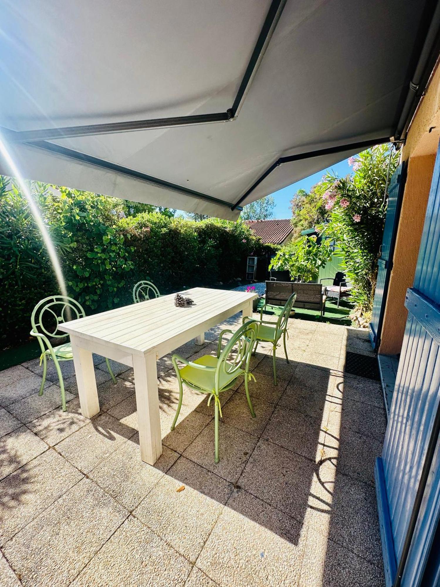 Maison Avec Jardin Et Piscine *