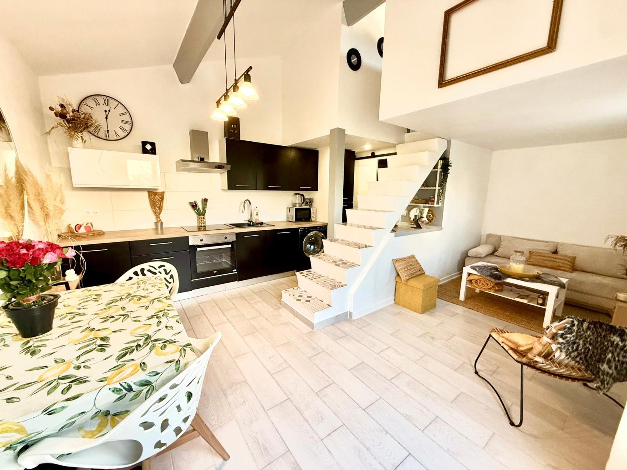 Maison Avec Jardin Et Piscine *